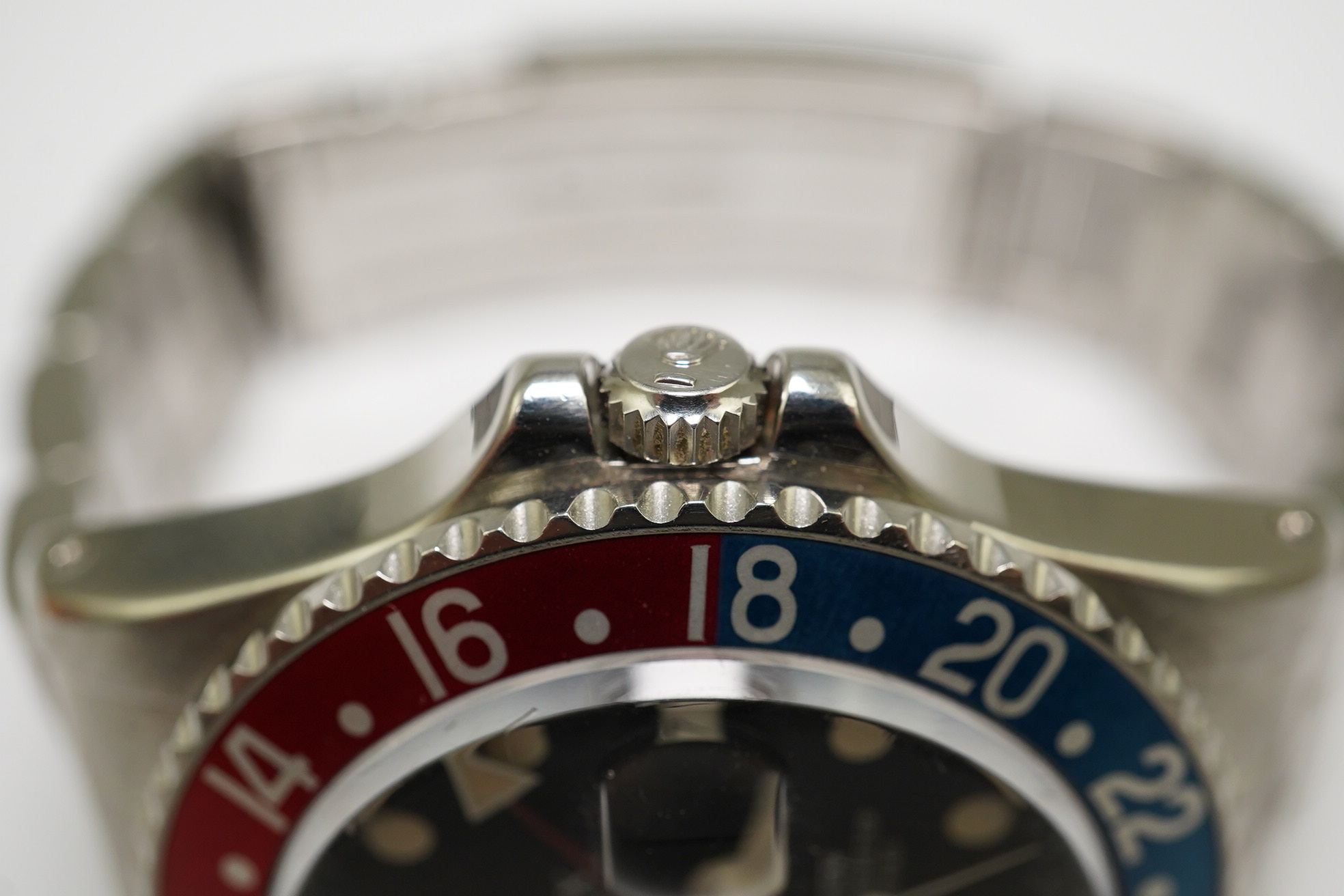 A gentleman's 1978 stainless steel Rolex Oyster Perpetual GMT Master 'Pepsi bezel' wrist watch